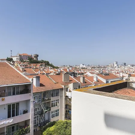 Апартаменты Lovelystay - 2 Bedroom Modern Terrace Лиссабон